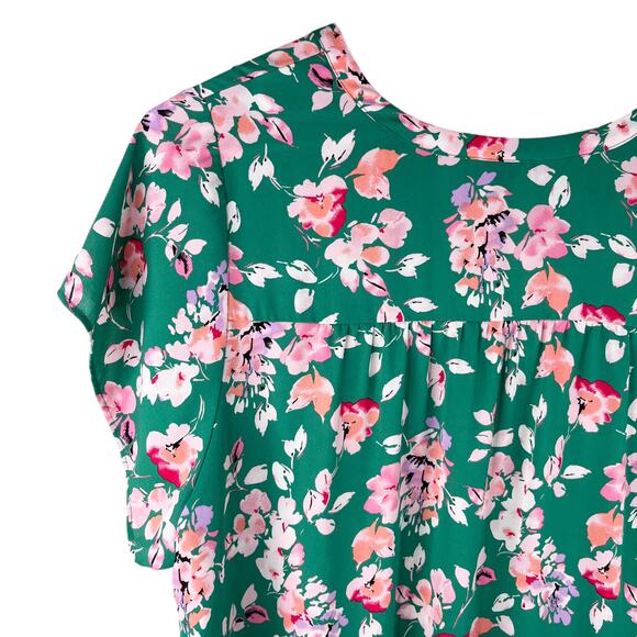 Torrid V-Neck Blouse Tunic Green Pink Floral 5 Spring - Picture 7 of 11